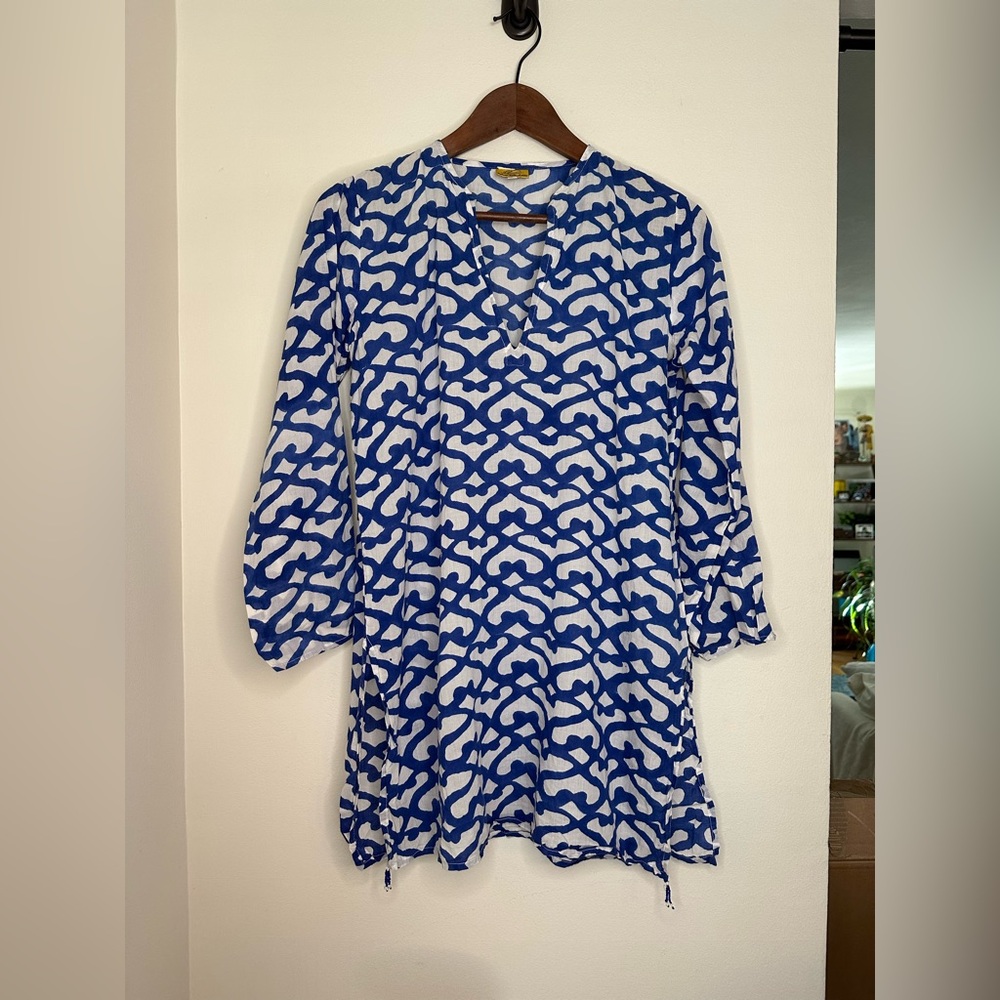 Blue and White Patterned Tunic